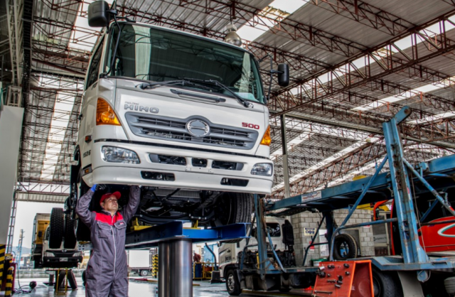 Mantenimiento motor Hino