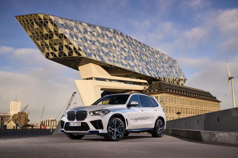 El Grupo BMW pone en circulación coches de hidrógeno: Lanzamiento de la ...