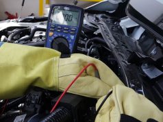 De la mecánica pura a los asistentes avanzados de la conducción